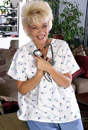 MILF Doctor Porn Pictures